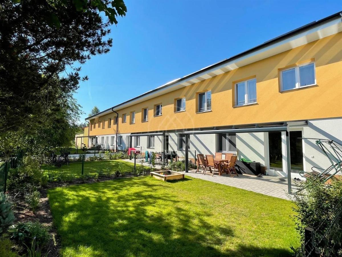 Private Luxury Apartments Frymburk Exterior photo